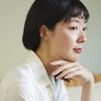 STELLA CIFFON/ビーズのイヤーカフ